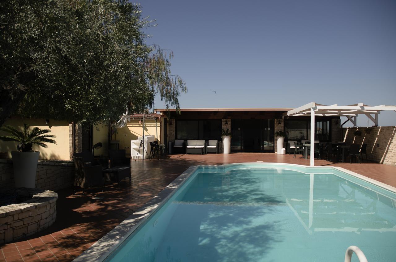 Hostal Lo Scacciapensieri Francavilla Al Mare Exterior foto