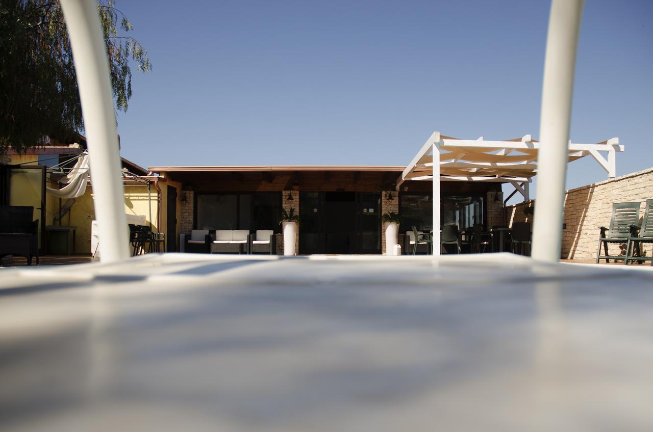 Hostal Lo Scacciapensieri Francavilla Al Mare Exterior foto
